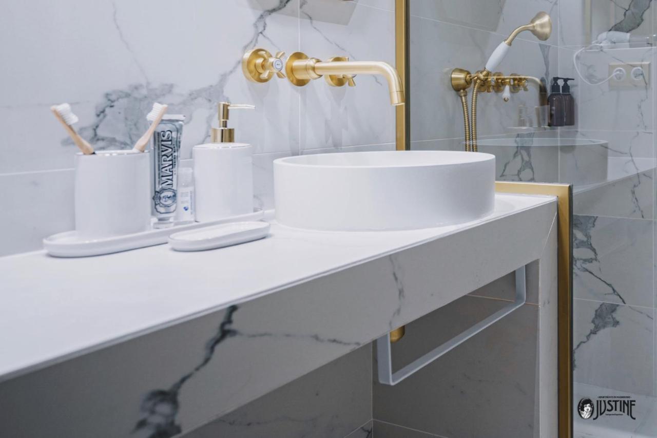 Suite Kintsugi By Justine Apartments Apartamento Turistico En Madrid Rio エクステリア 写真